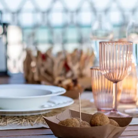 Gioiello Marino -1 Min From The Sea- Free Parking- Bike- Wi-fi *