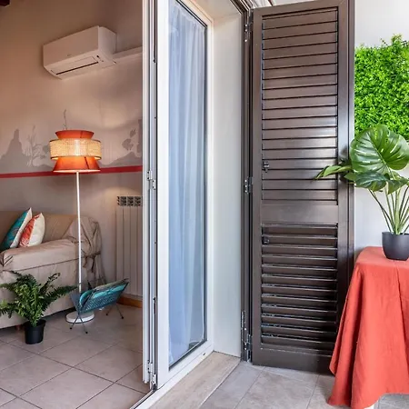Gioiello Marino -1 Min From The Sea- Free Parking- Ac - Wi-fi Apartment *