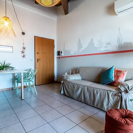 Gioiello Marino -1 Min From The Sea- Free Parking- Bike- Wi-fi شقة *